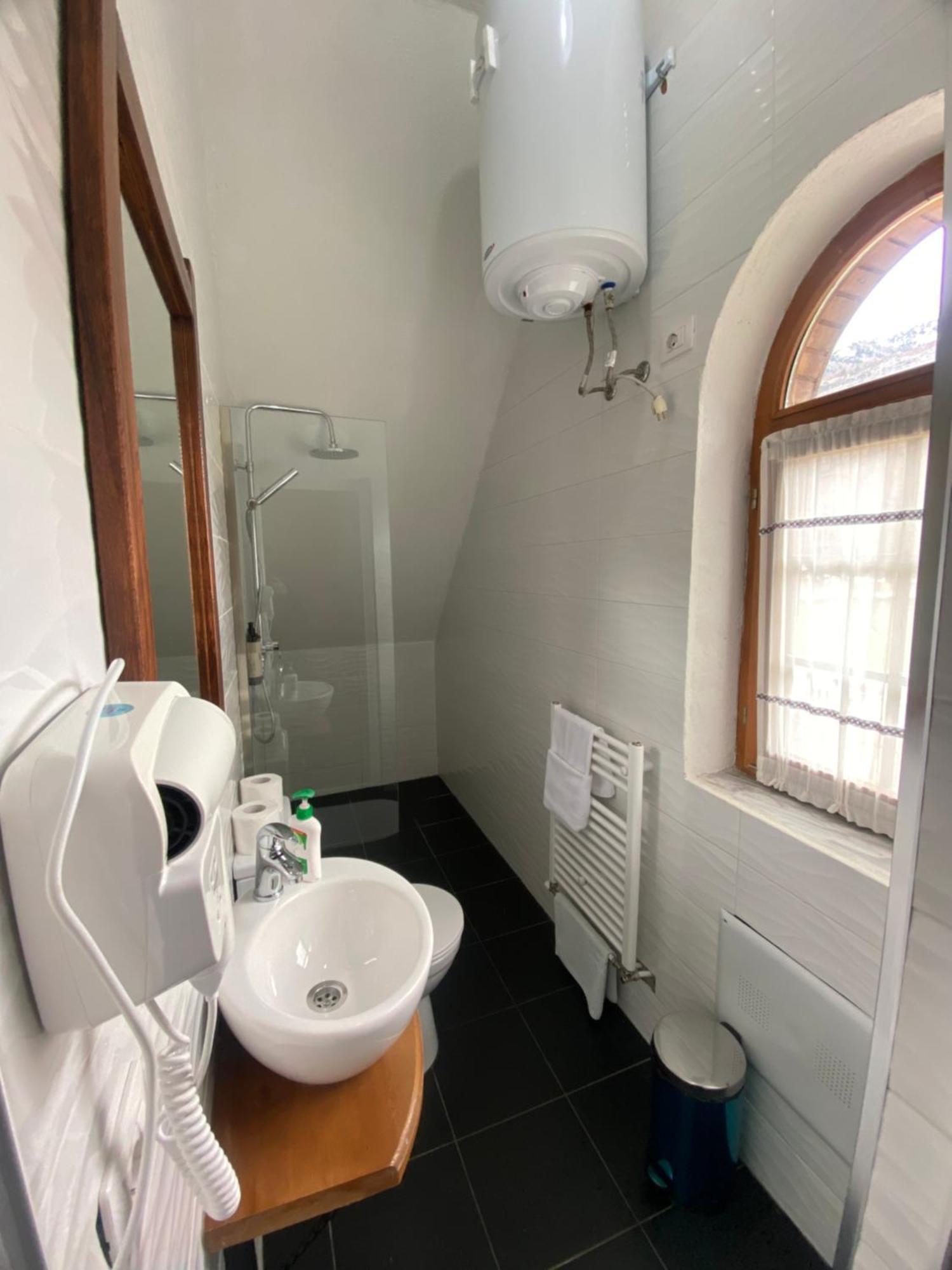 Mik Hotel Valbona Luaran gambar